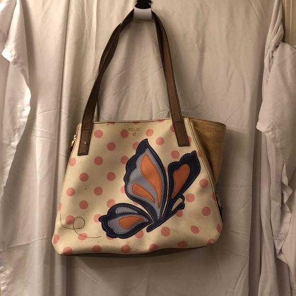 Well loved Relic handbag with 3 pockets inside and one on outside - Picture 1 of 6